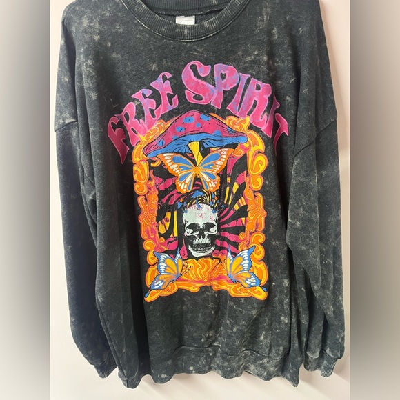 No Boundaries Free Spirit Graphic Women's Sweater - Black and Multicolor - Picture 4 of 9